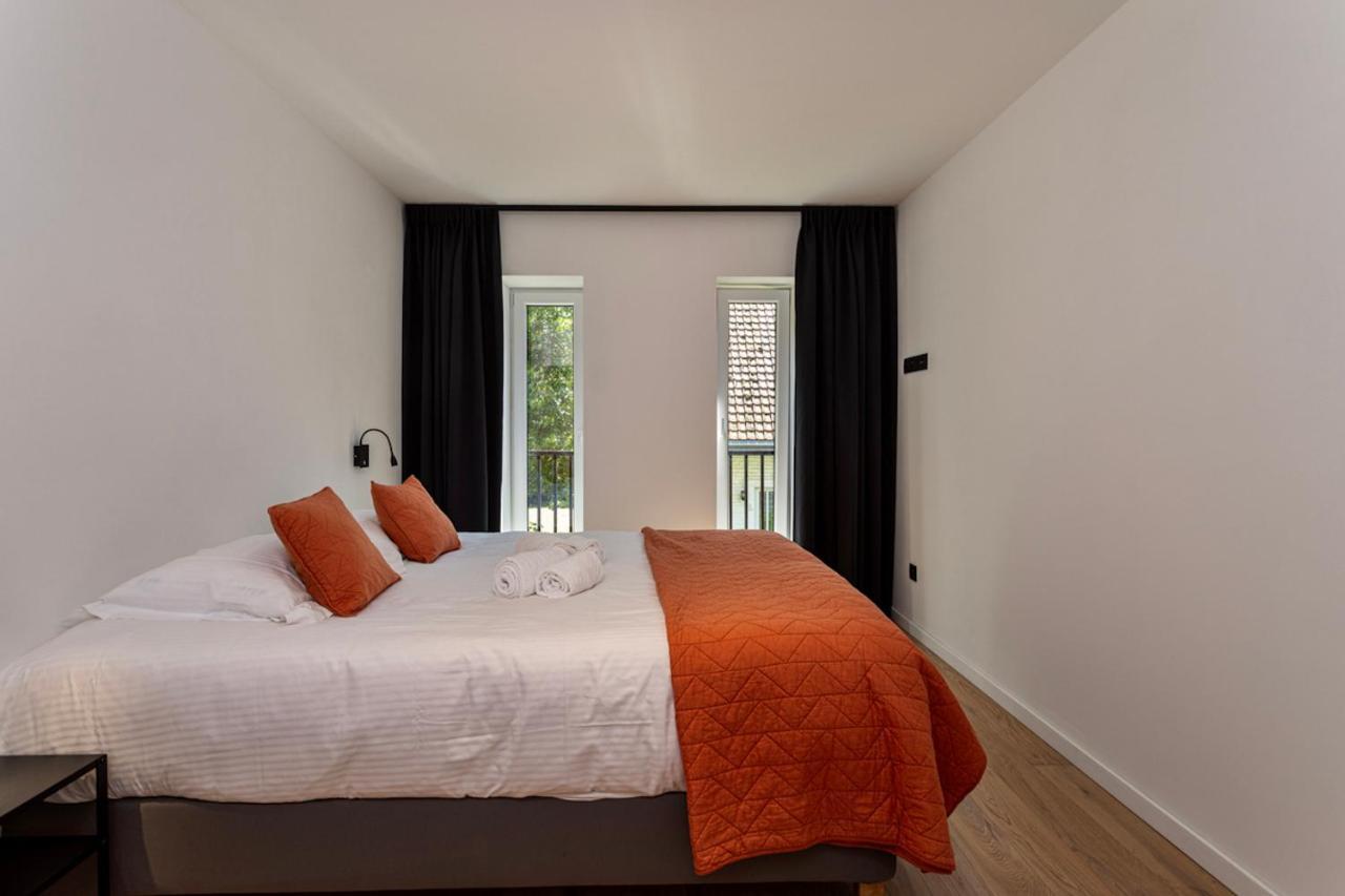 Strandparel Luxueus Duplex Met 2 Terrassen En Parking Apartment